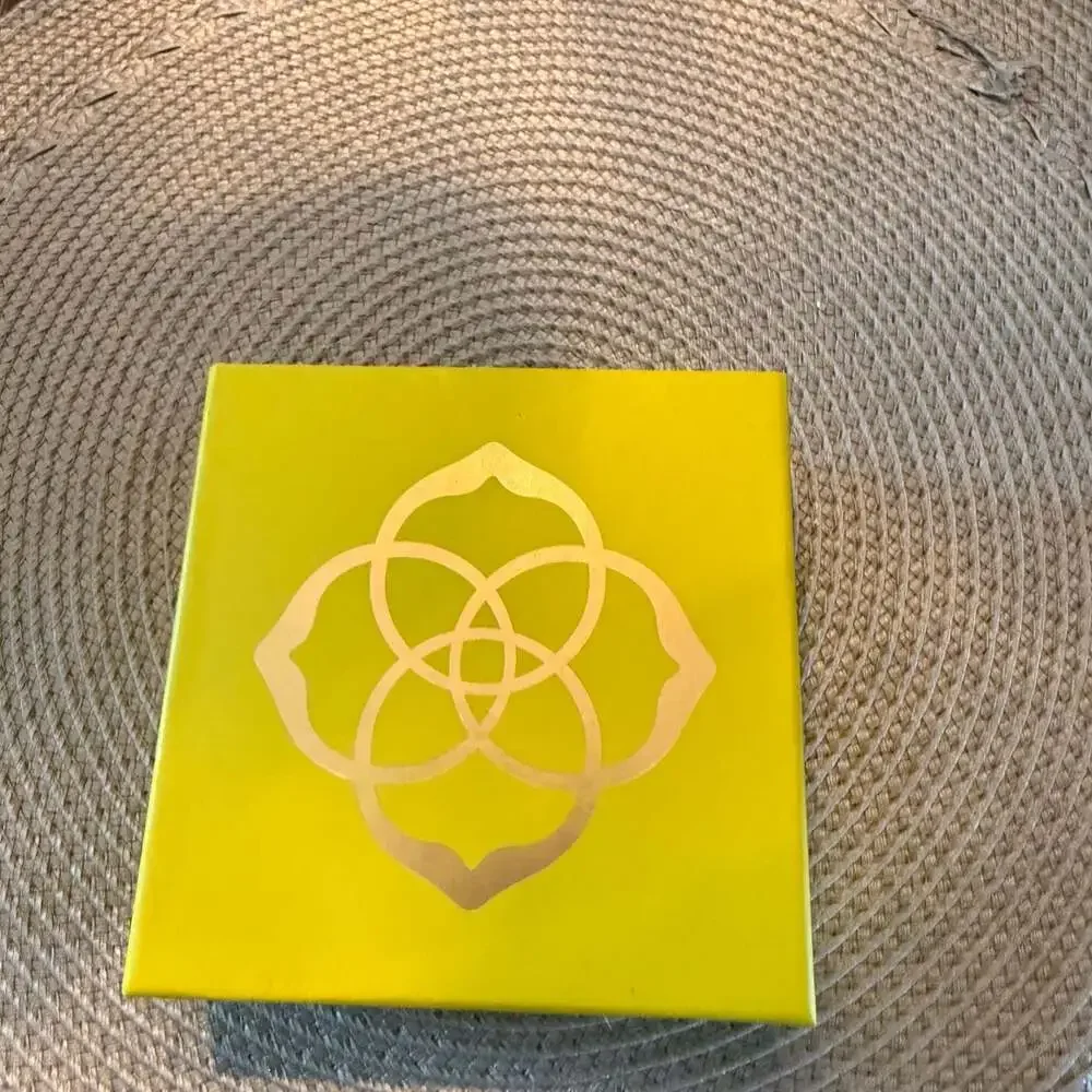 Kendra Scott kendra scott